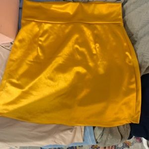 Xs mustard yellow mini skirt